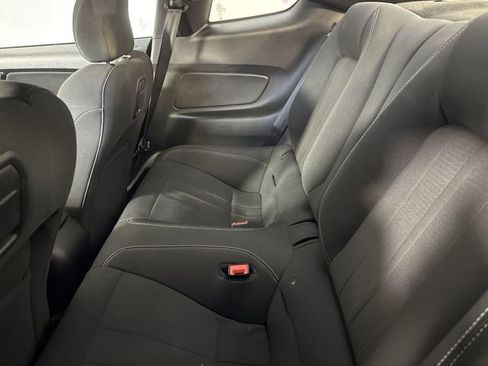 Used 2019 Ford Mustang Coupe w/ Black Accent Package RWD image 21