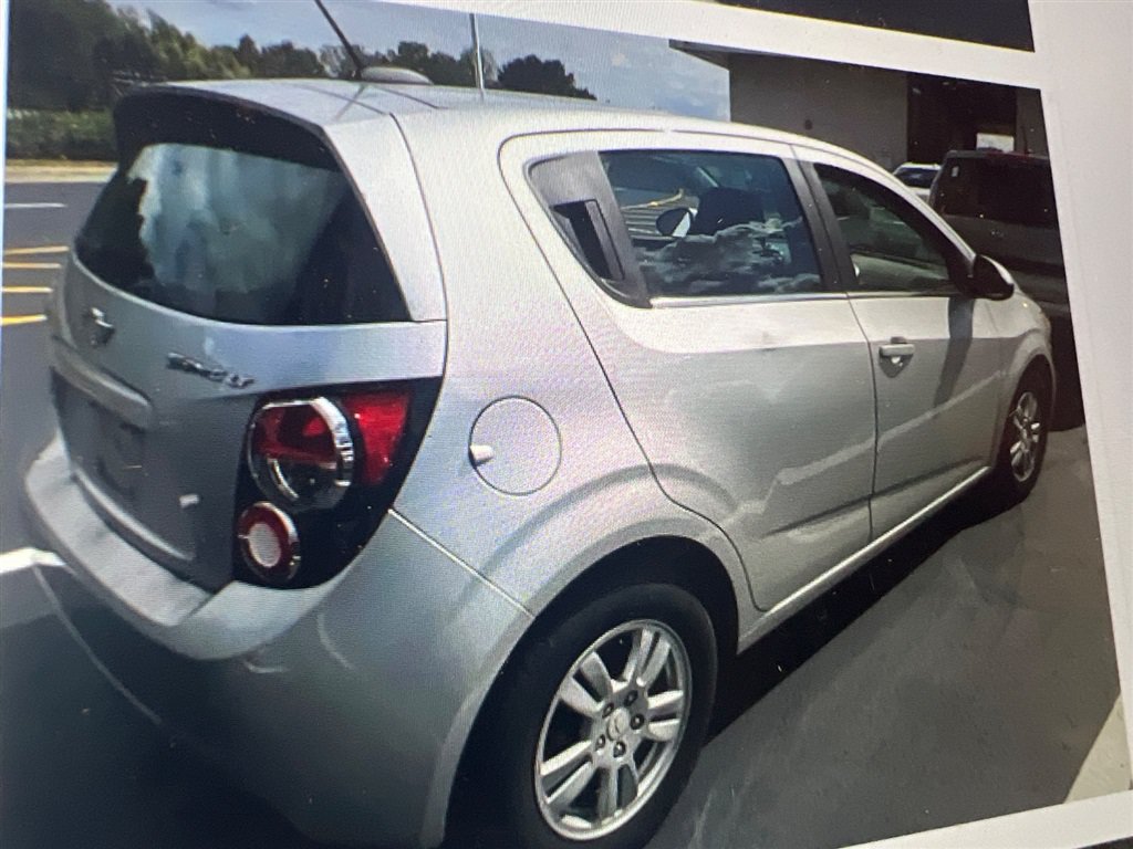 Used 2016 Chevrolet Sonic LT FWD image 3