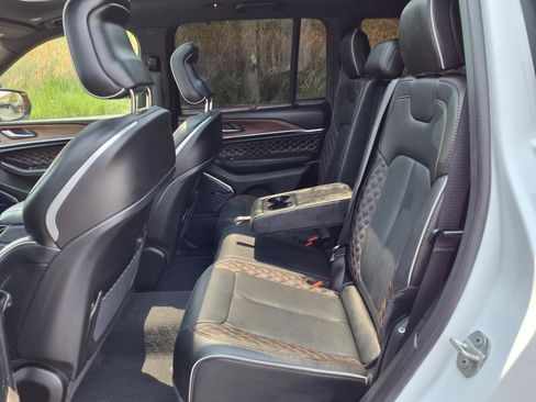 Used 2023 Jeep Grand Cherokee Summit w/ Adv Protech Group IV AWD/4WD image 48