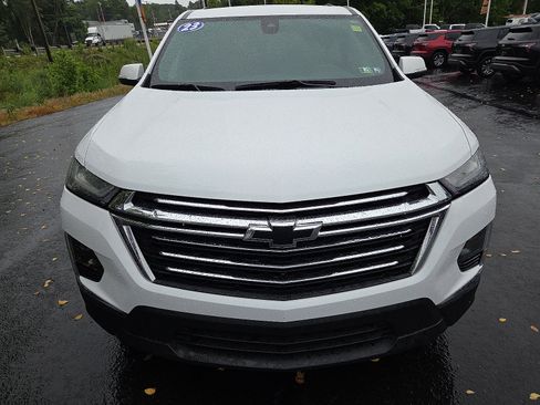 Used 2023 Chevrolet Traverse LT w/ Rear Camera Mirror Package AWD/4WD image 8