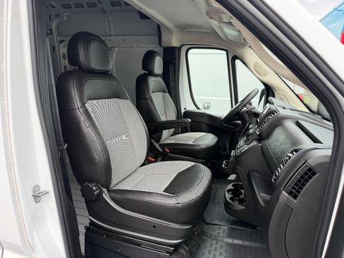 Used 2025 RAM ProMaster 3500 w/ Convenience Group FWD image 25