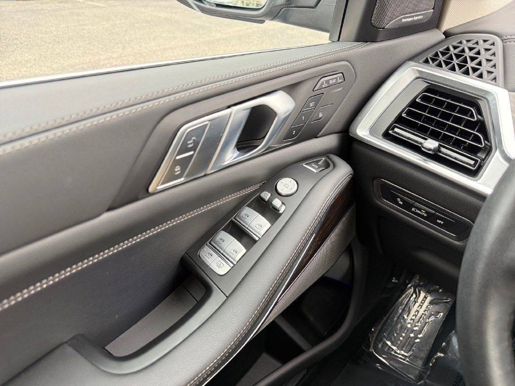 Certified 2026 BMW X7 xDrive40i AWD/4WD image 30