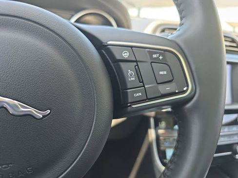 Used 2017 Jaguar XE Prestige AWD/4WD image 20