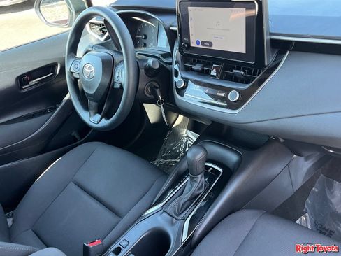 Used 2024 Toyota Corolla LE FWD image 12