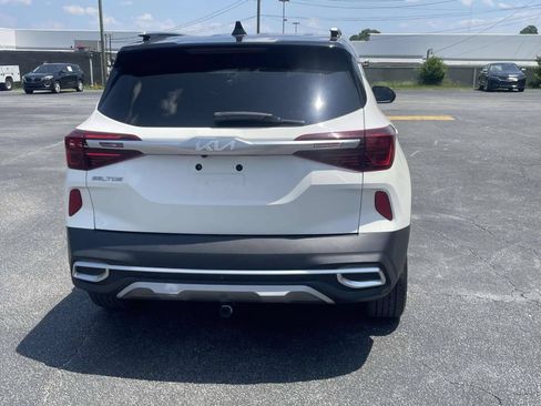 Used 2023 Kia Seltos S w/ Navigation Package AWD/4WD image 4