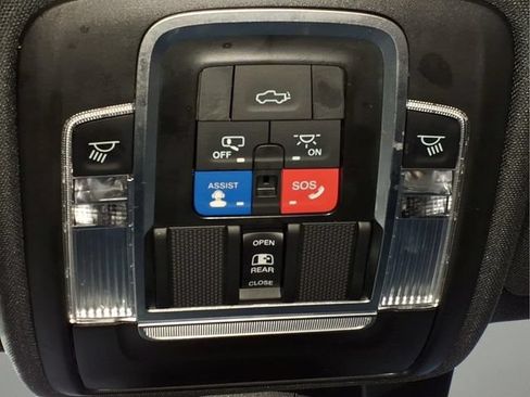 Used 2022 RAM 1500 Laramie w/ Sport Appearance Package AWD/4WD image 21