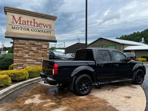 Used 2020 Nissan Frontier SV w/ Midnight Edition Floor Mats AWD/4WD image 4