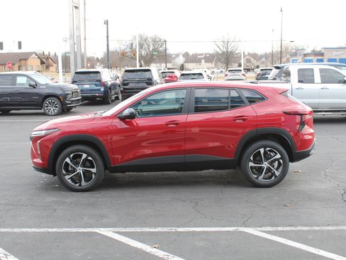 New 2026 Chevrolet Trax RS w/ Driver Confidence Package image 6