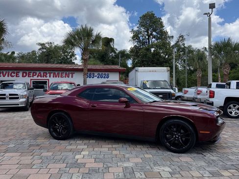 Used 2017 Dodge Challenger SXT w/ Blacktop Package RWD image 2