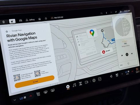 Used 2023 Rivian R1T Adventure image 5