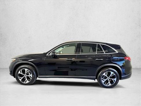 Used 2025 Mercedes-Benz GLC 350e 4MATIC image 8