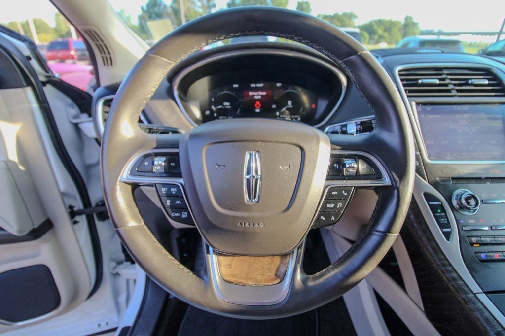 Used 2020 Lincoln Nautilus Reserve AWD/4WD image 21