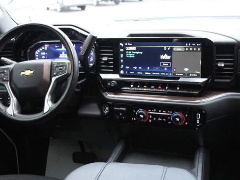 Used 2025 Chevrolet Silverado 2500 LT w/ All Star Edition image 24