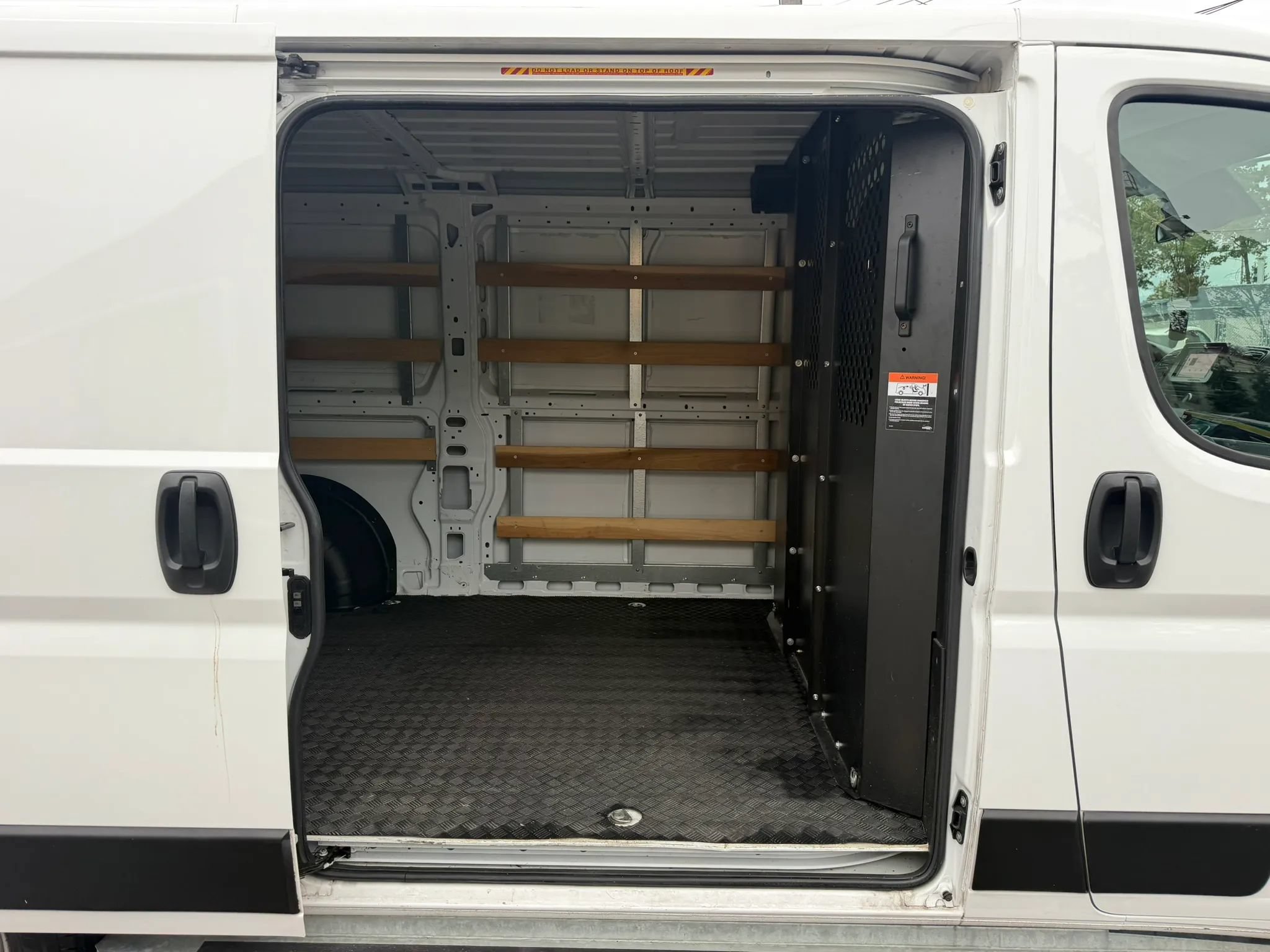 Used 2025 RAM ProMaster 2500 w/ U-Haul Equipment Group FWD image 28