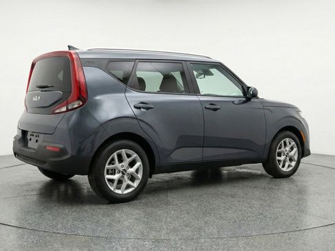 Used 2025 Kia Soul LX w/ LX Technology Package image 9
