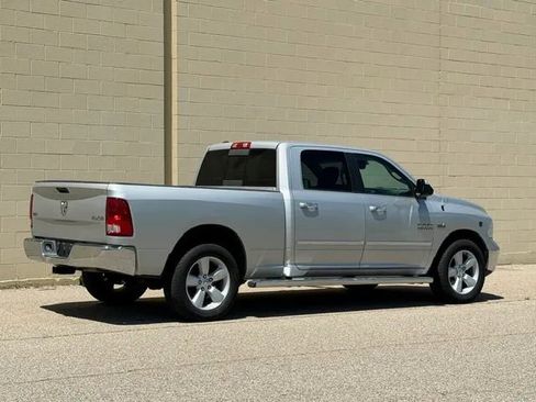 Used 2017 RAM 1500 Classic SLT AWD/4WD image 28