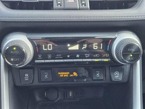 Used 2021 Toyota RAV4 XLE Premium AWD/4WD image 18