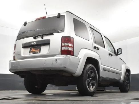 Used 2011 Jeep Liberty Sport w/ Popular Equipment Group AWD/4WD image 13