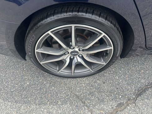 Used 2023 Genesis G70 3.3T AWD/4WD image 11