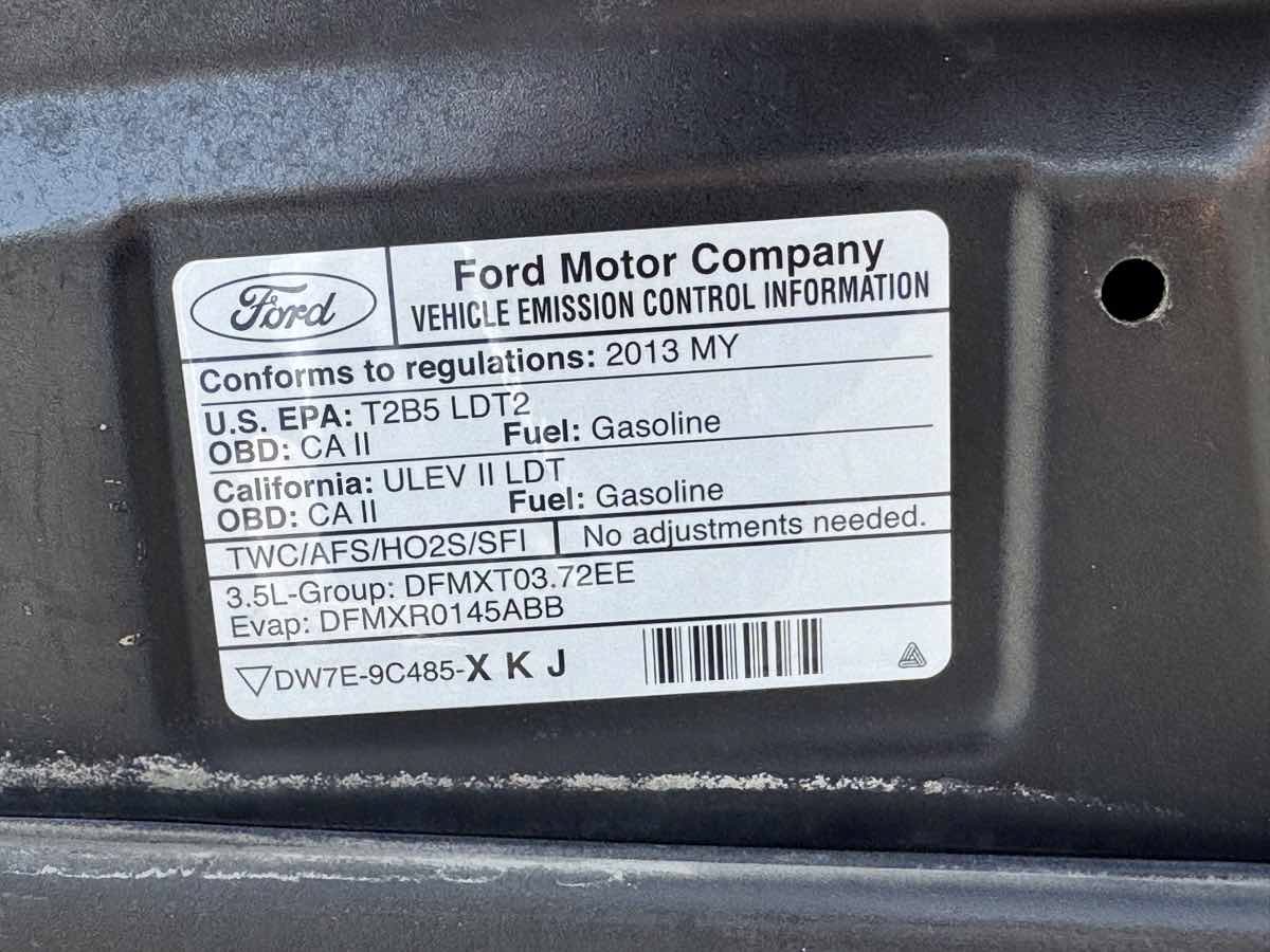 Used 2013 Ford Edge SEL FWD image 19