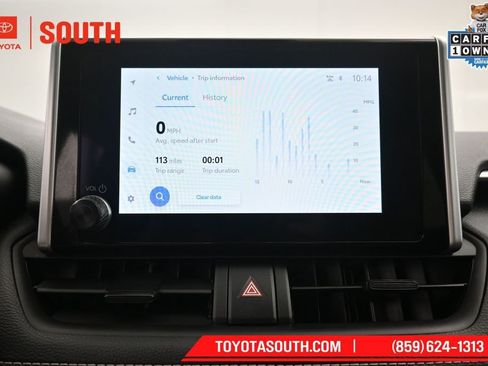 Used 2025 Toyota RAV4 XLE AWD/4WD image 17