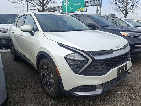 Certified 2023 Kia Sportage LX image 2