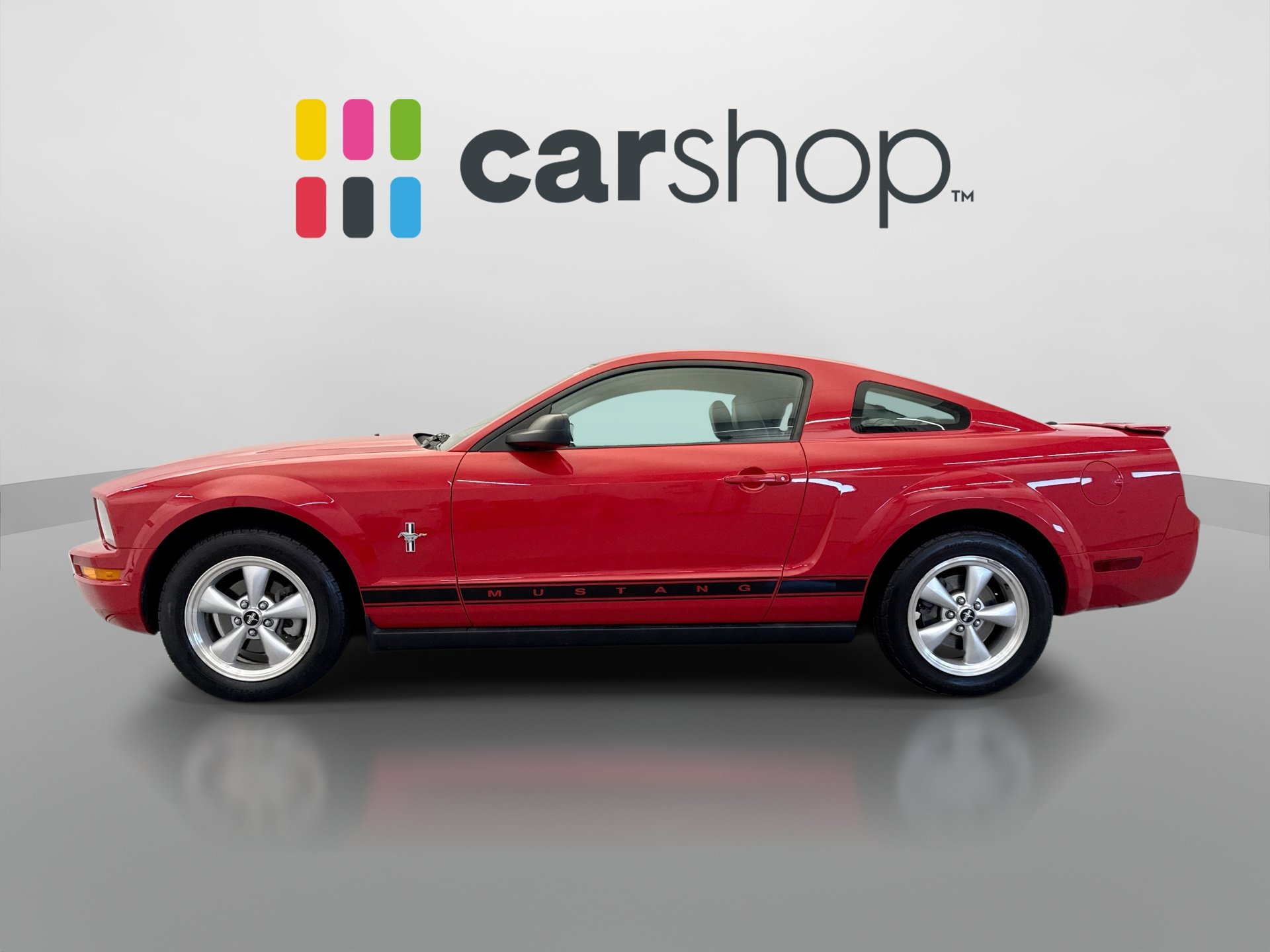 Used 2007 Ford Mustang Premium RWD image 2