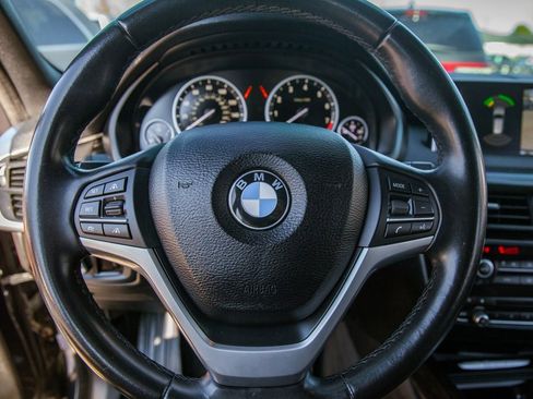 Used 2017 BMW X5 xDrive40e image 17