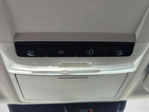 Used 2022 Mitsubishi Outlander ES image 19