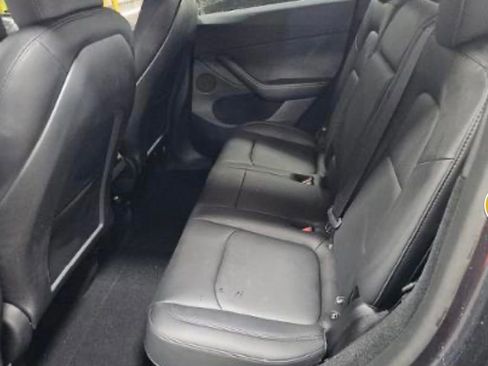 Used 2024 Tesla Model Y Long Range AWD/4WD image 6