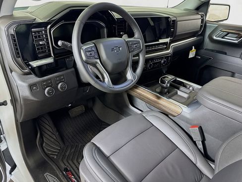 New 2026 Chevrolet Silverado 1500 RST w/ Dark Appearance Package AWD/4WD image 5