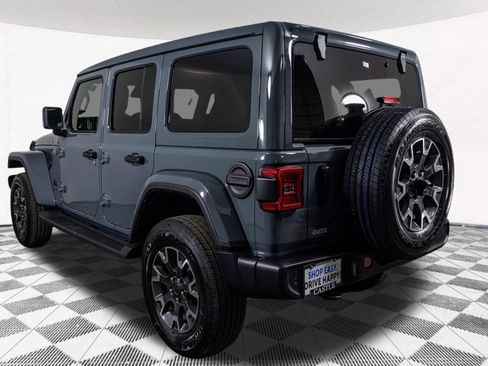 New 2026 Jeep Wrangler Unlimited Sahara AWD/4WD image 17