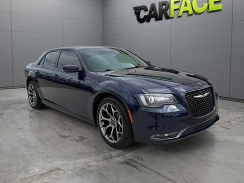 Used 2016 Chrysler 300 S RWD image 4