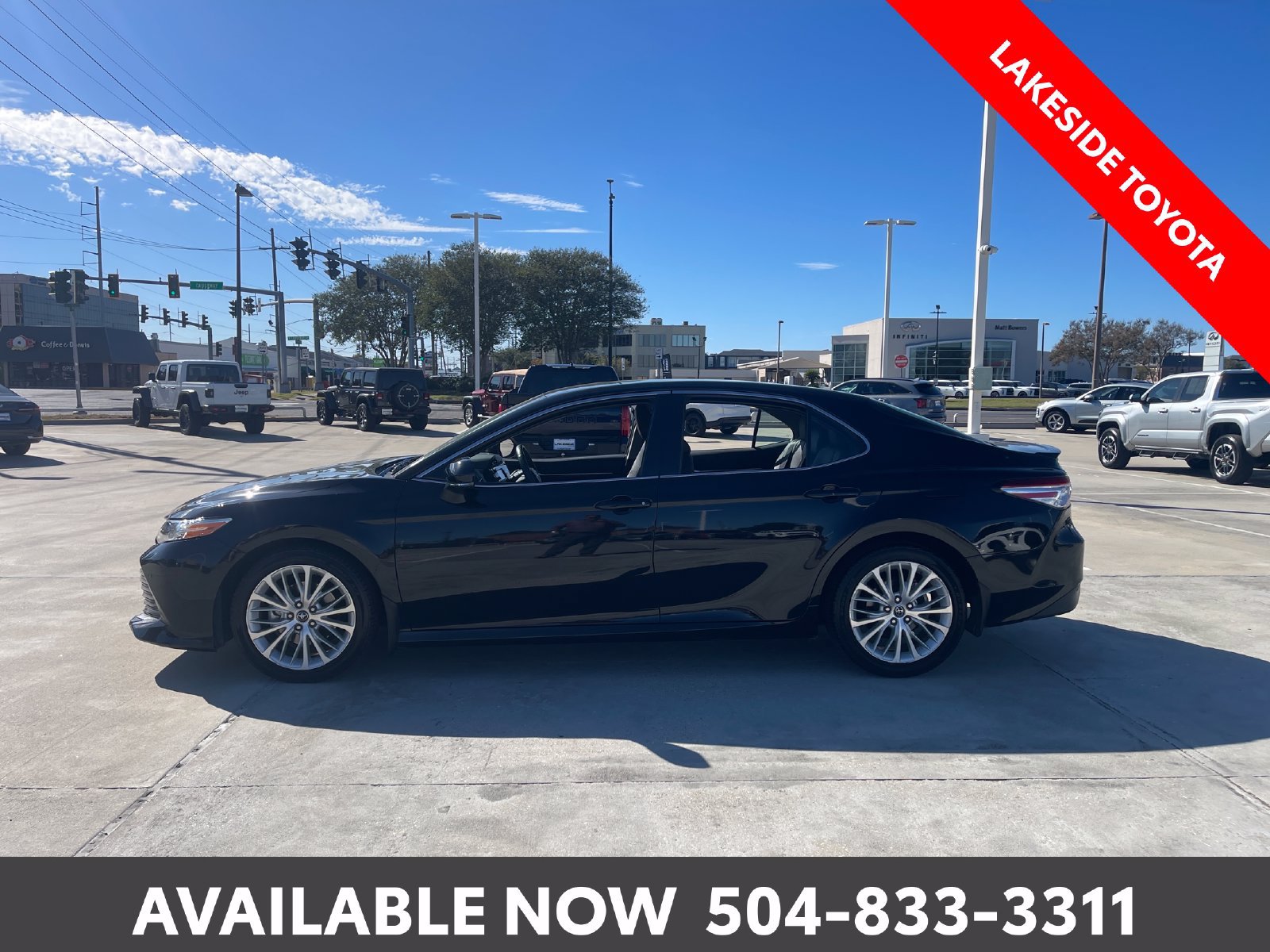 Certified 2018 Toyota Camry XLE FWD image 2