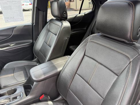 Used 2023 Chevrolet Equinox Premier image 15