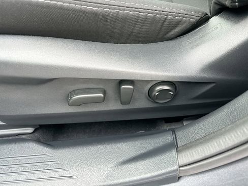 Certified 2025 Subaru Outback Premium image 22