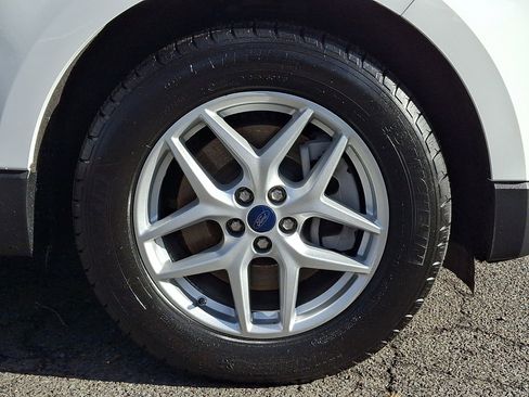 Used 2022 Ford Edge SEL w/ Convenience Package image 9