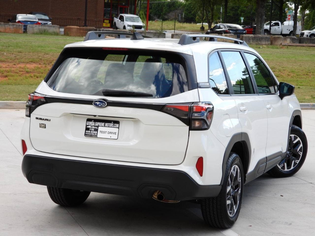 Used 2026 Subaru Forester AWD/4WD image 12