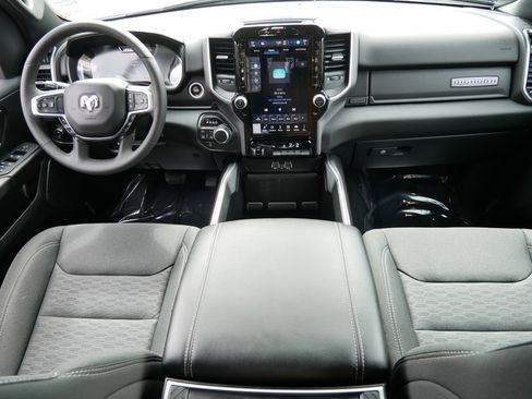 Used 2025 RAM 1500 Big Horn AWD/4WD image 10