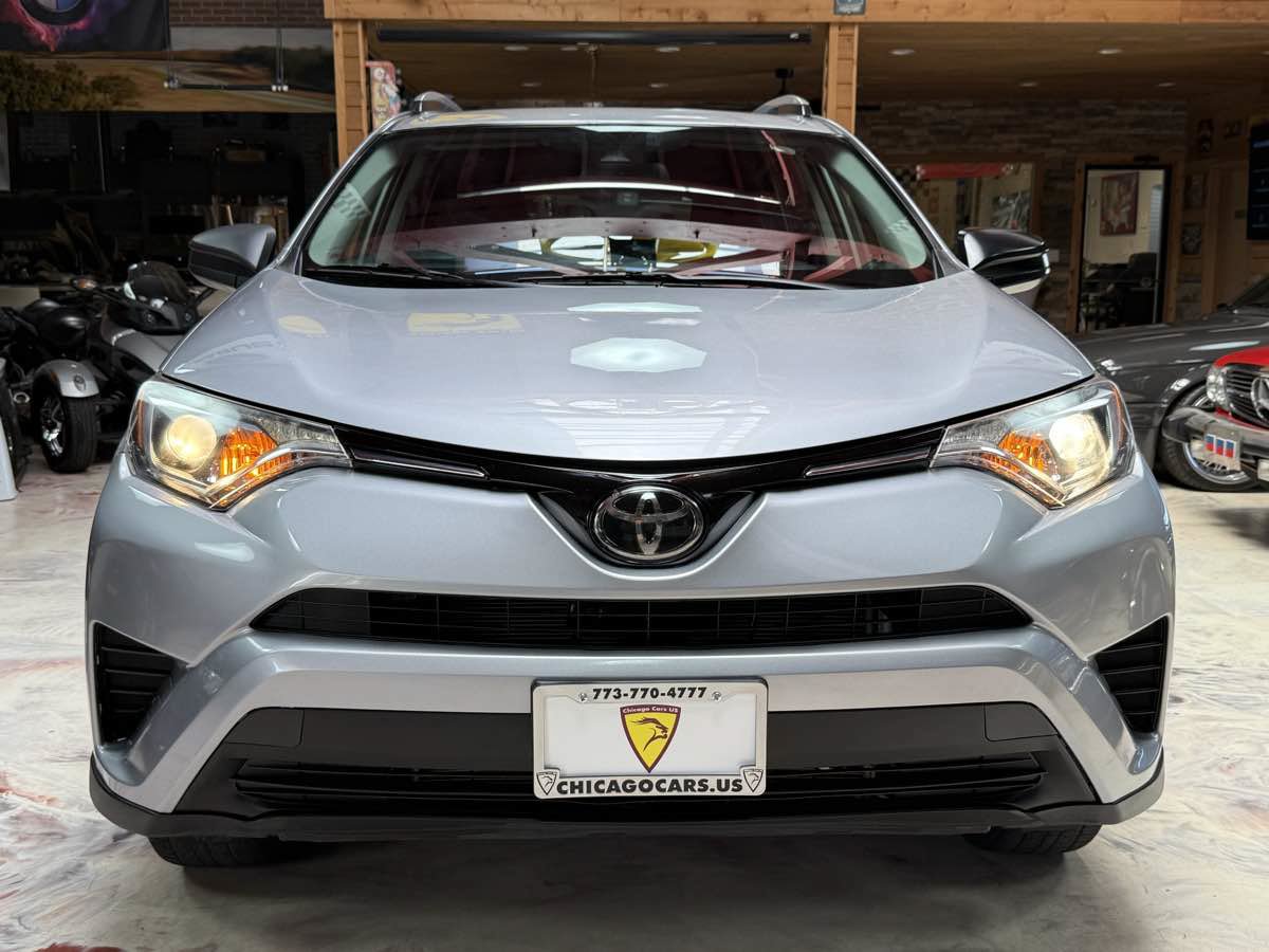 Used 2018 Toyota RAV4 LE w/ All Weather Liner Package AWD/4WD image 7