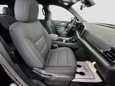 New 2026 Chevrolet Traverse LT w/ Driver Confidence Package AWD/4WD image 28