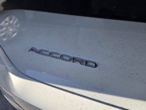 Used 2024 Honda Accord EX-L image 11