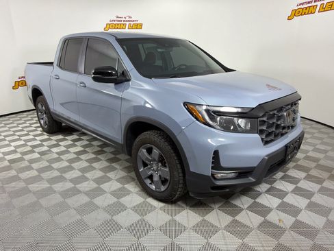 Used 2024 Honda Ridgeline TrailSport image 7