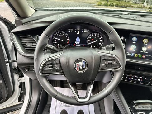 Used 2023 Buick Envision Essence AWD/4WD image 11