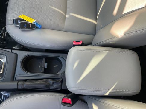 Used 2016 Subaru Forester 2.5i Touring w/ Eyesight & Navigation System image 28