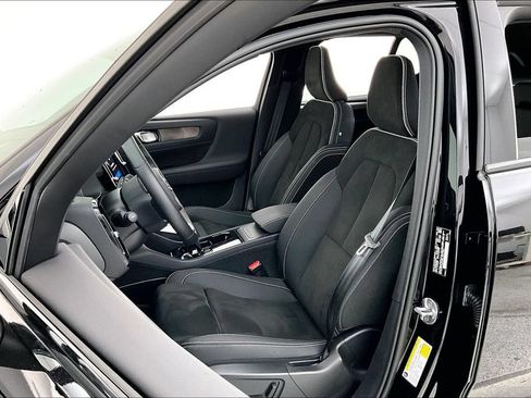 Certified 2023 Volvo XC40 Recharge Plus AWD/4WD image 32
