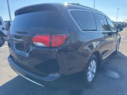 Used 2017 Chrysler Pacifica Touring-L