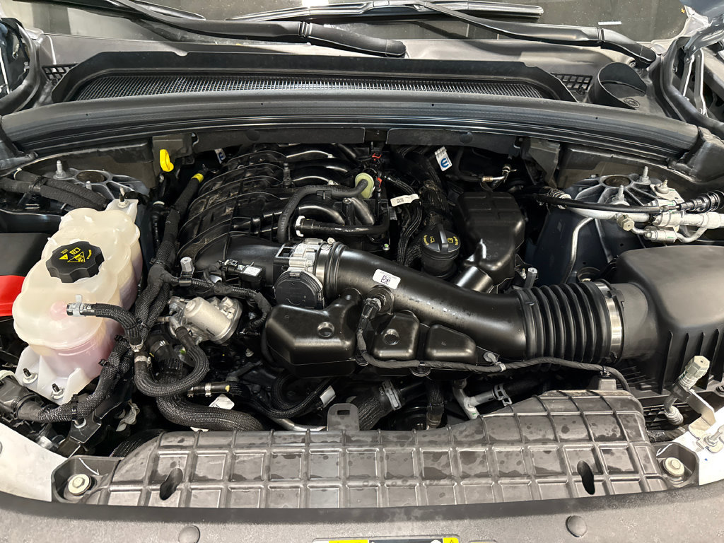Used 2023 Jeep Grand Cherokee Laredo X AWD/4WD image 18