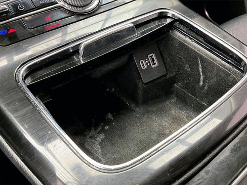 Used 2022 Lincoln Nautilus FWD image 32