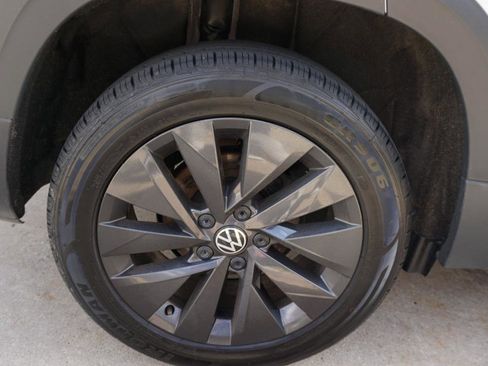 Used 2024 Volkswagen Taos S image 11